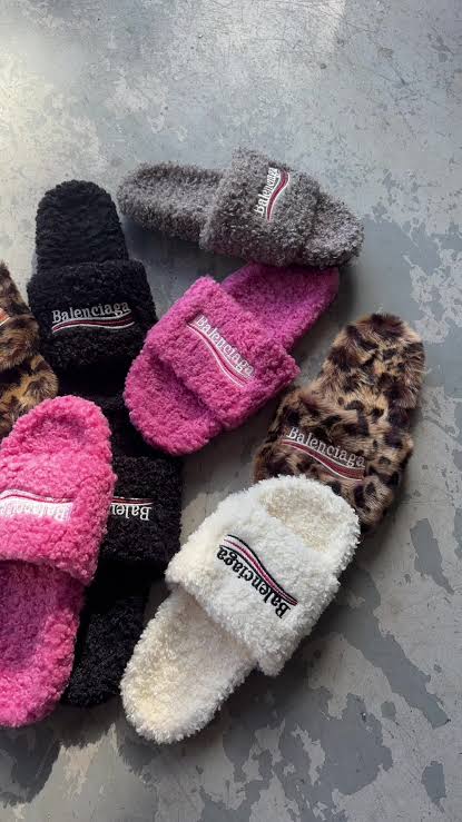 Slides — Balenciaga fur slides