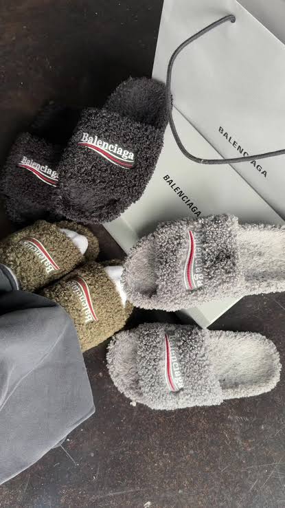 Slides — Balenciaga fur slides